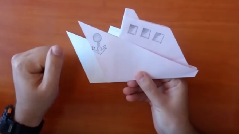 Как сделать кораблик из бумаги